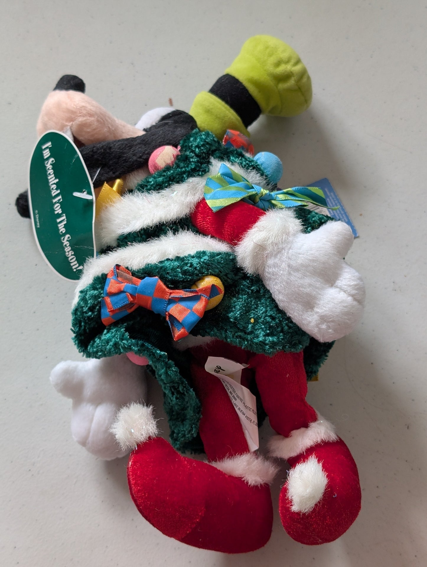 "Scented for the Season" Goofy - Disney Plush Toy (Multi-Color, 2000s, Goofy)